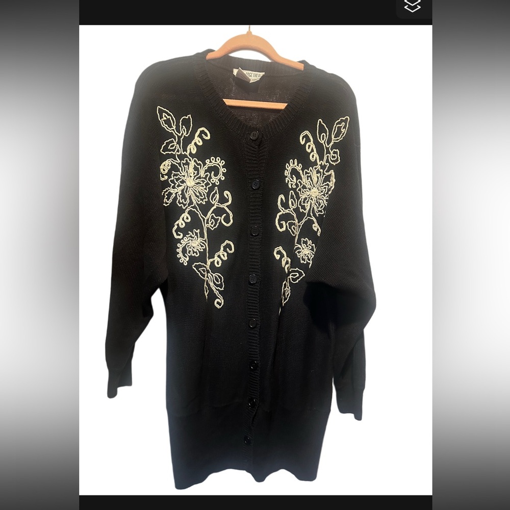 Vintage  button down embroidered dolman sleeve cardigan long
Size L